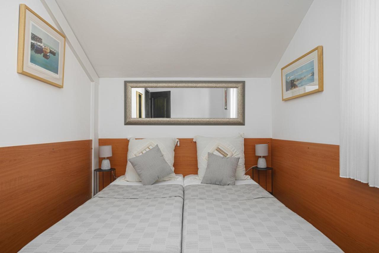 Villa David Vodice Esterno foto